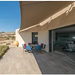 Hourglass Villa's Milos * Ψαθάδικα