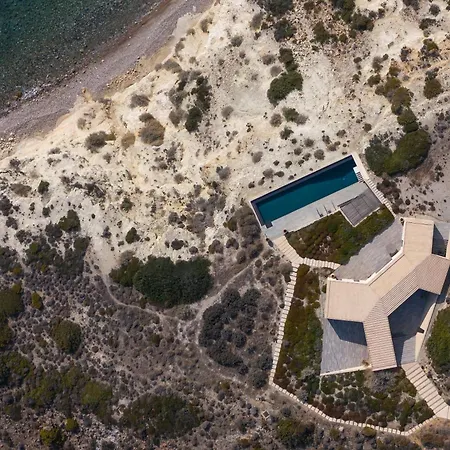 Hourglass Milos Villa Psathadika