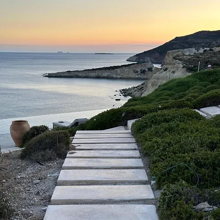 Hourglass Milos