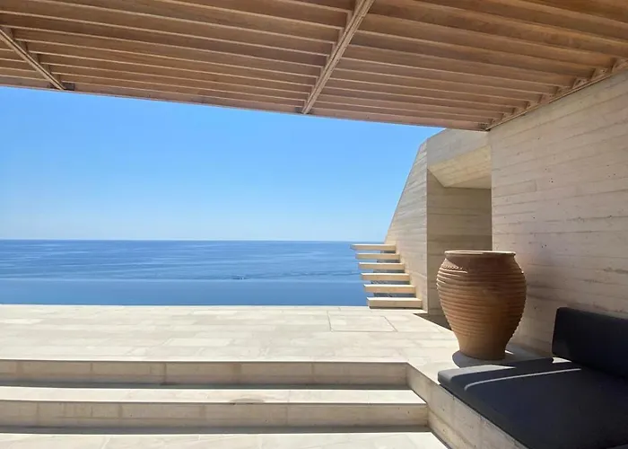 Hourglass Villa's Milos *