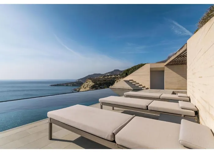 Hourglass Villa's Milos *