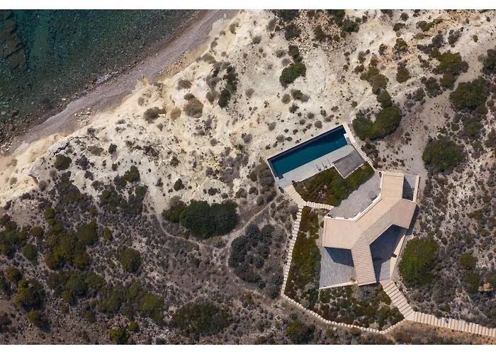 Hourglass Villa's Milos