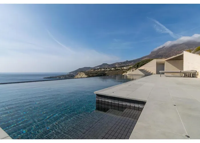 Hourglass Villa's Milos *