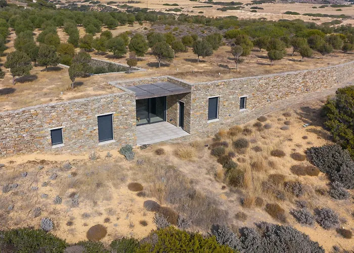 Hourglass Villa's Milos Villa