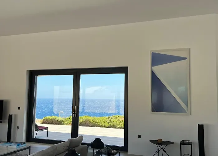 Hourglass Villa's Milos Villa Psathadika