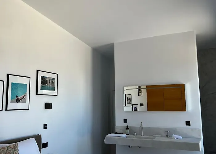 Villa Hourglass Villa's Milos Psathadika