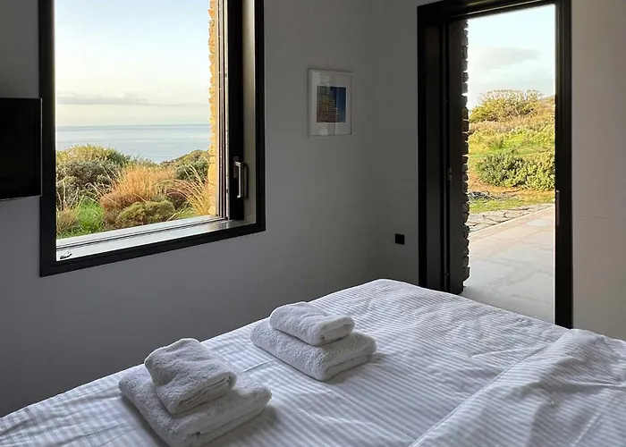 Hourglass Villa's Milos Villa Psathadika